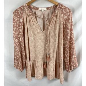 Becaal Floral V Neck Tassle Ruffle bottom blouse Small